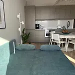 Homes Ocean Breeze Terrace 400 M Away From The Ocean Lägenhet *