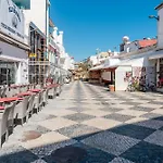 Homes Ocean Breeze Terrace 400 M Away From The Ocean Lägenhet *