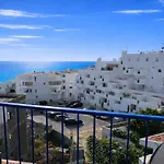 Homes Ocean Breeze Terrace 400 M Away From The Ocean